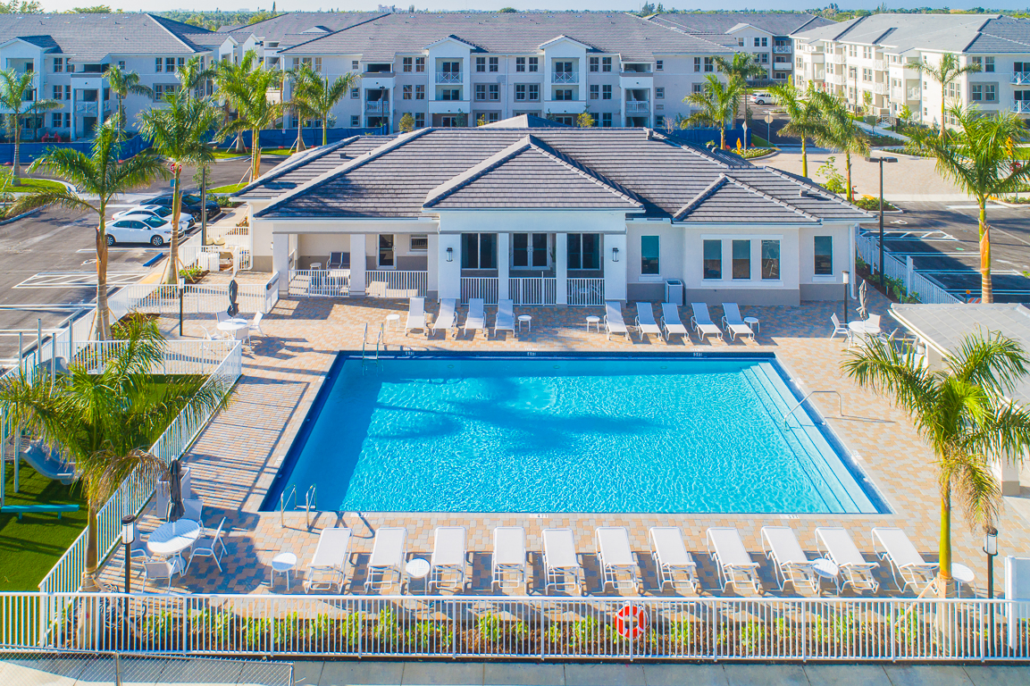 The Olivia apartments in Homestead, FL - Pool