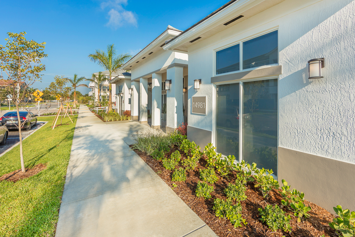 The Olivia apartments in Homestead, FL - Building Exterior