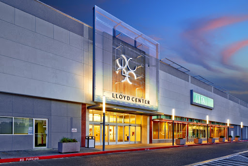 Lloyd Center shopping mall entrance